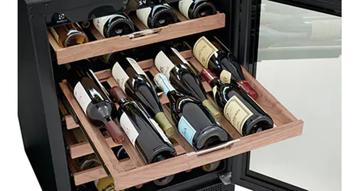 Electrolux EI24WC15VS 24 Inch Undercounter Wine Refrigerator