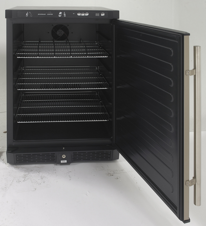 Avanti AR4446B 24 Inch Built In Beverage Cooler